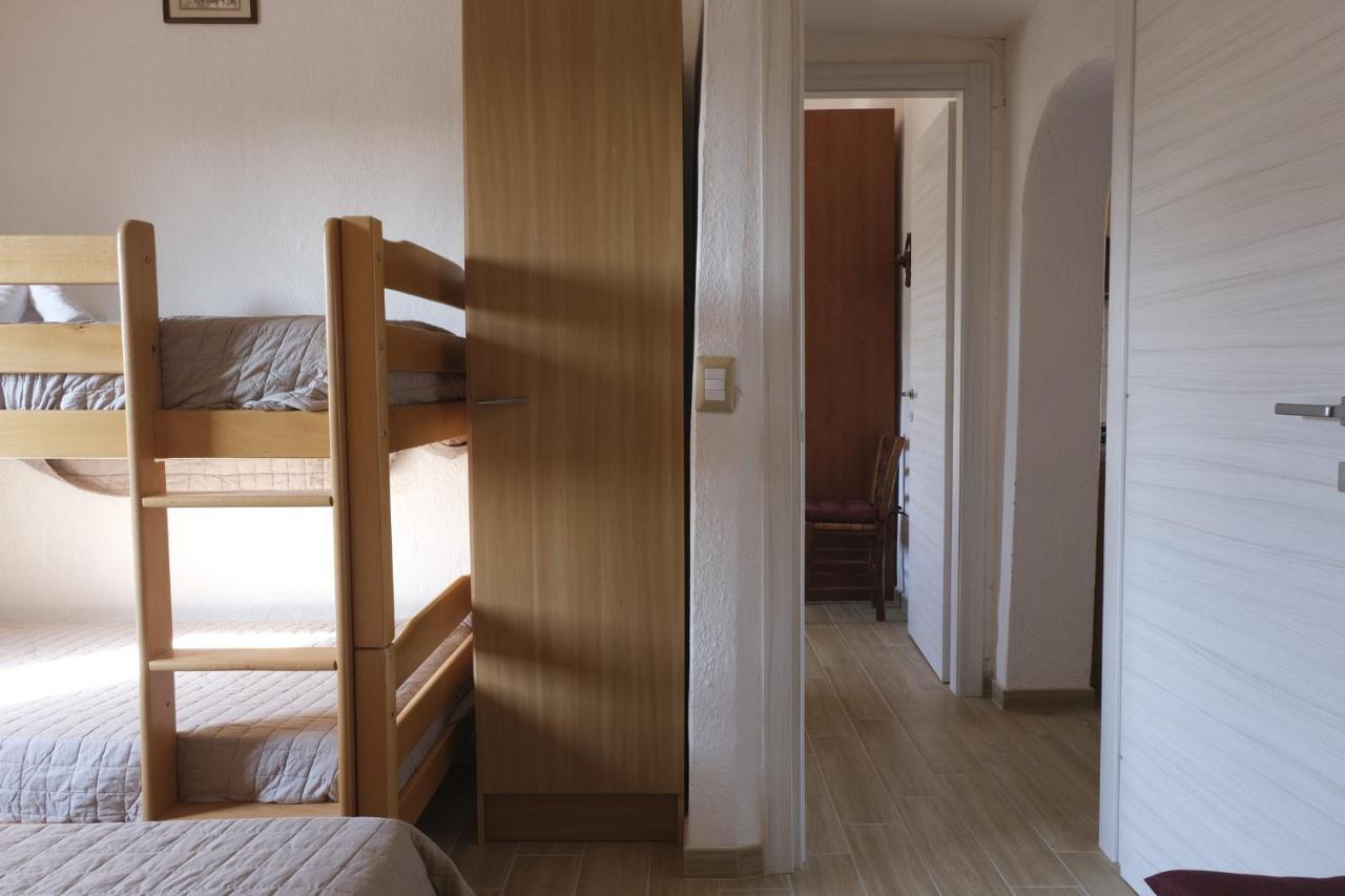 Aria Di Vacanza - Gelsi Olbia Exterior foto
