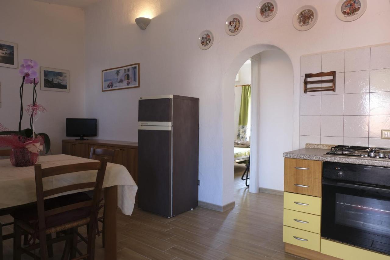 Aria Di Vacanza - Gelsi Olbia Exterior foto