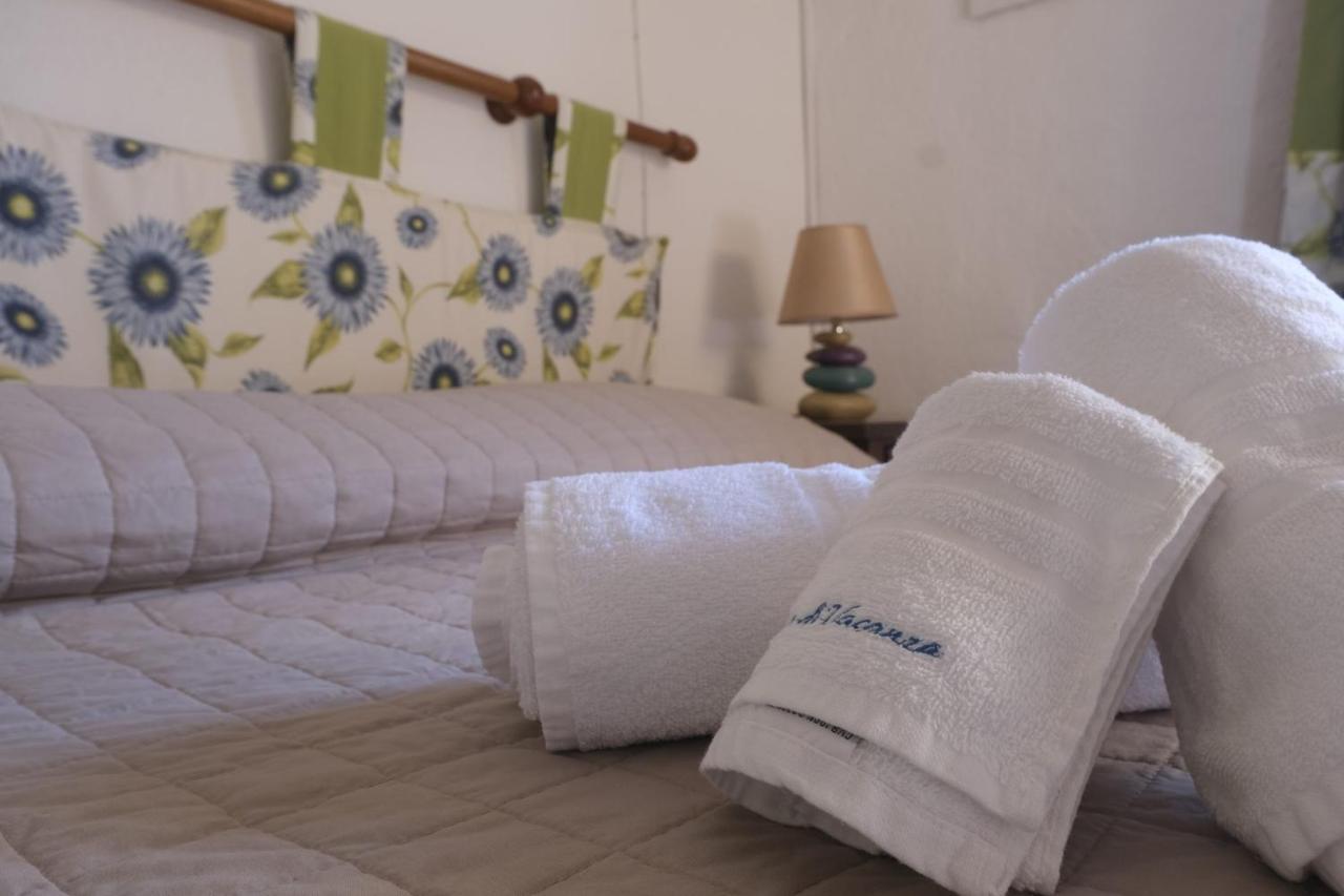 Aria Di Vacanza - Gelsi Olbia Exterior foto