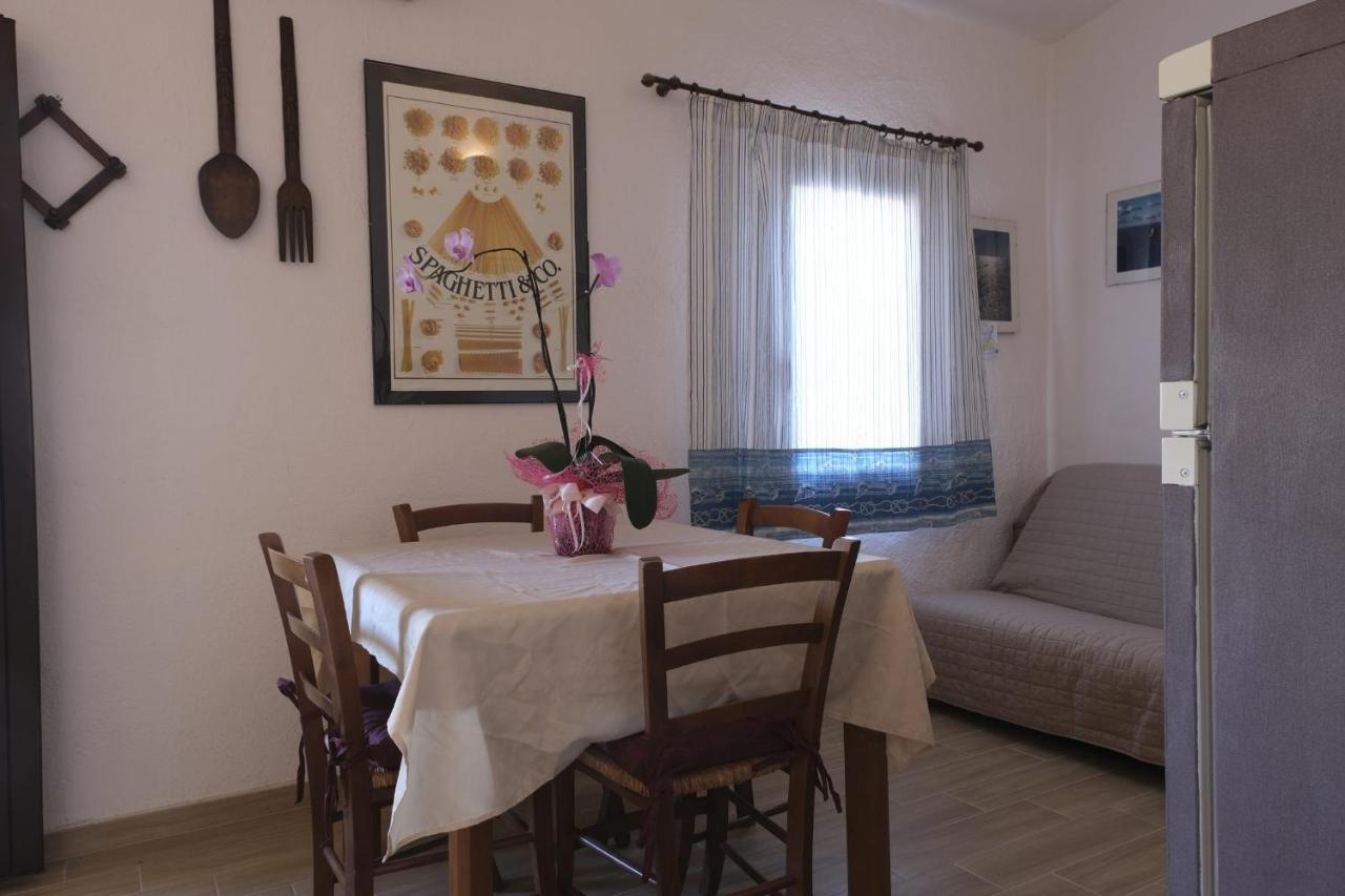 Aria Di Vacanza - Gelsi Olbia Exterior foto