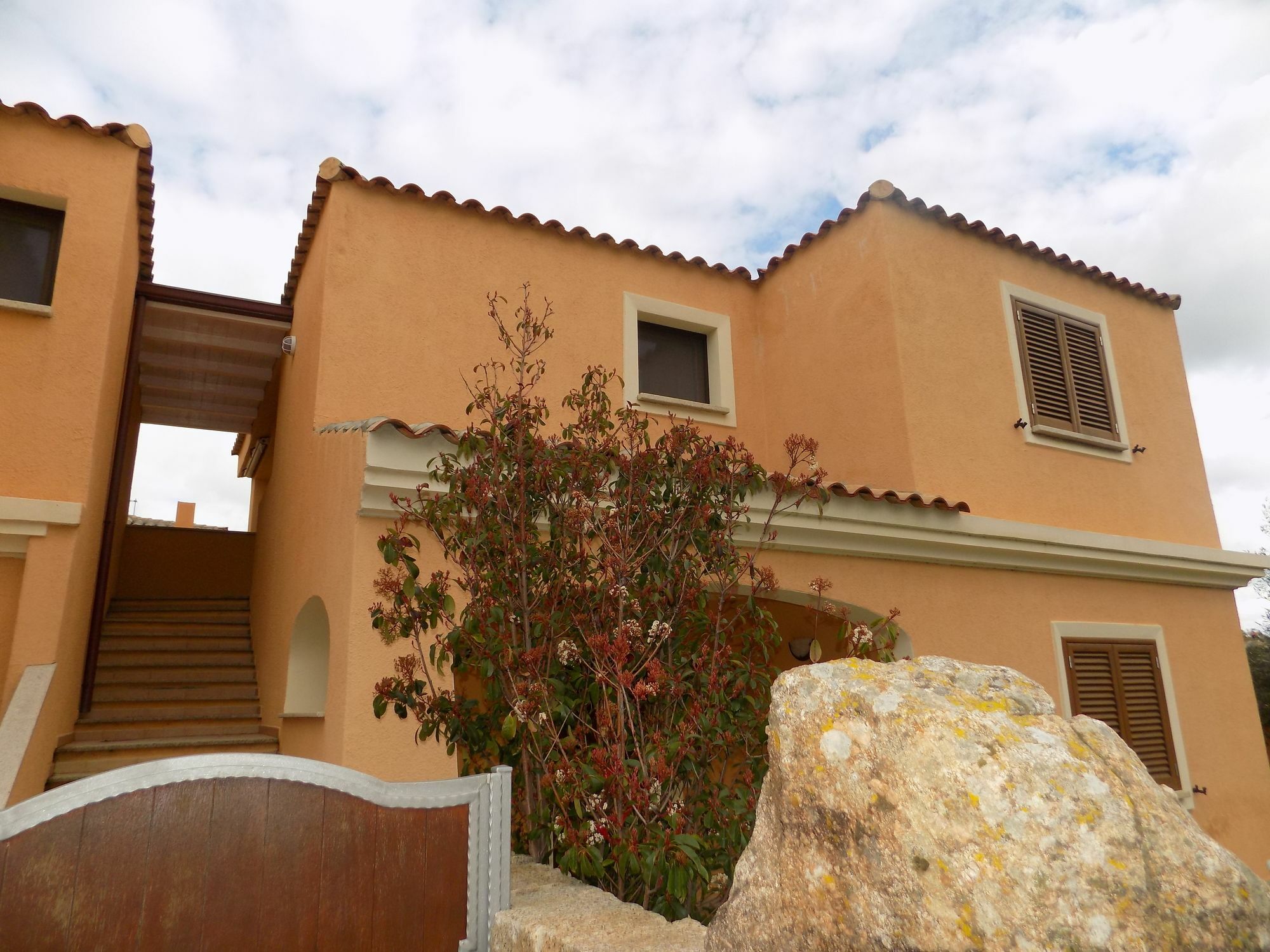Aria Di Vacanza - Gelsi Olbia Exterior foto